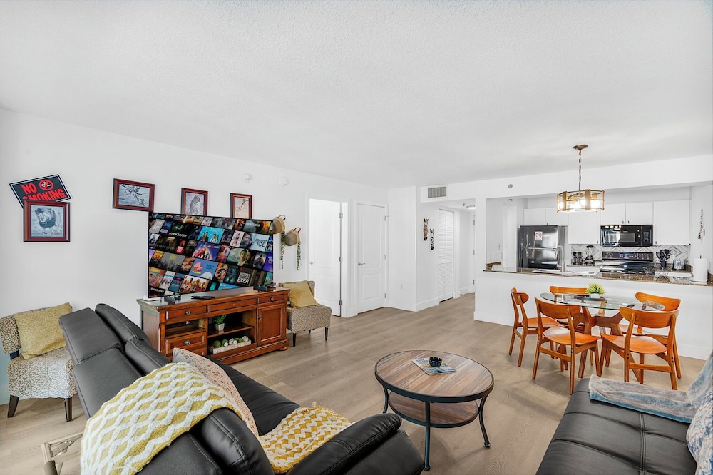 Stylish Apt in Prime Brickell Location