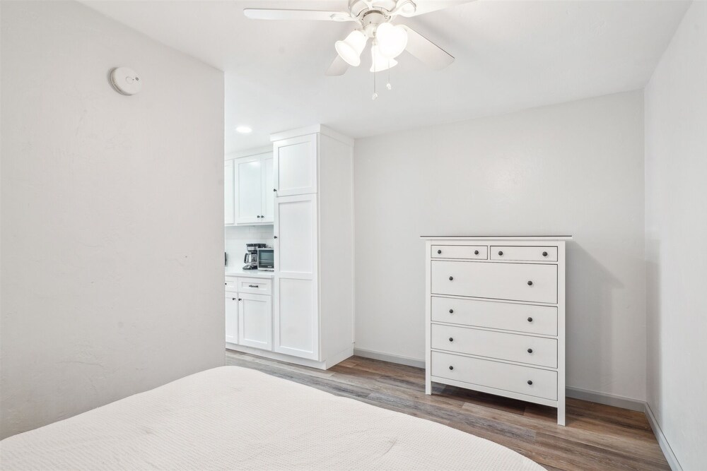 Beach Condo W/private Patio #135 1 Bedroom Condo by Sunset Shores Condominiums