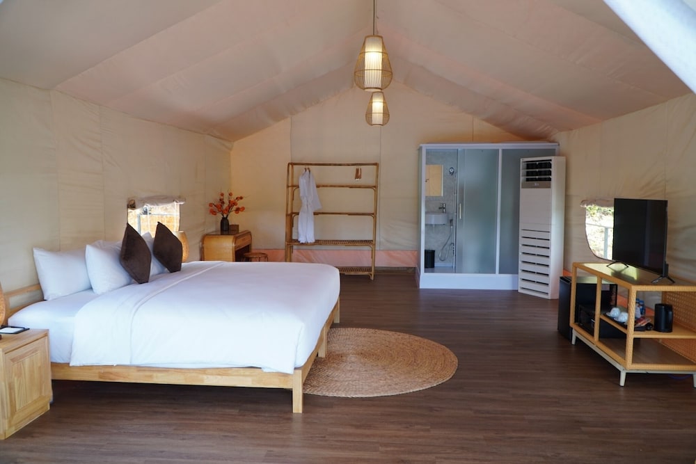 La Vela Legacy Resort