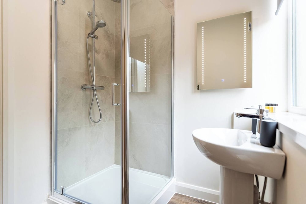 Harmony 4 - Cosy Studio Apt Near DMU & City Center
