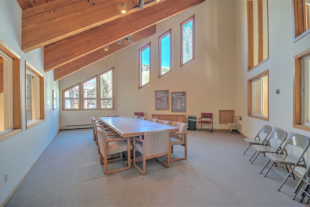 meeting & event spaces