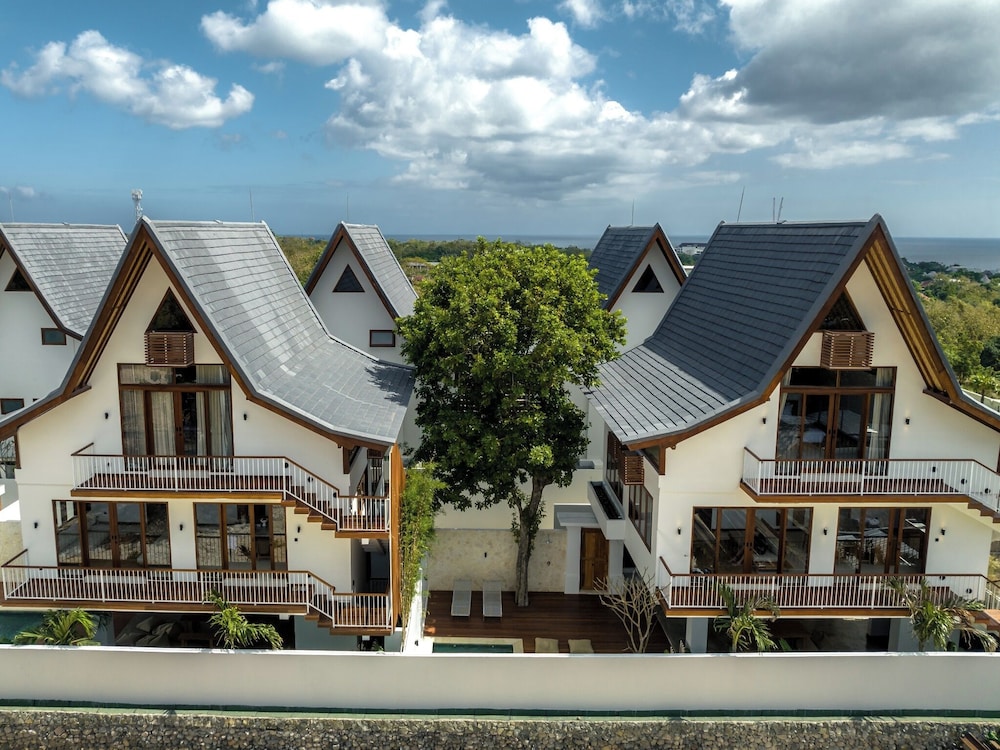 Treetop Villas
