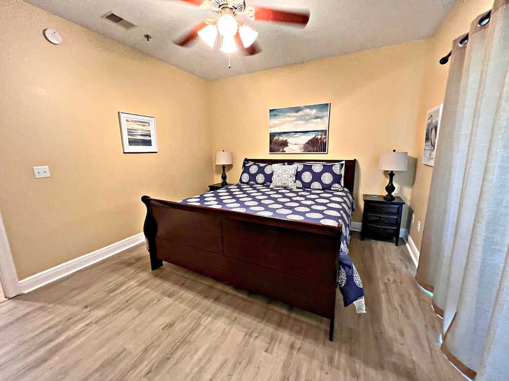 Laguna Breeze