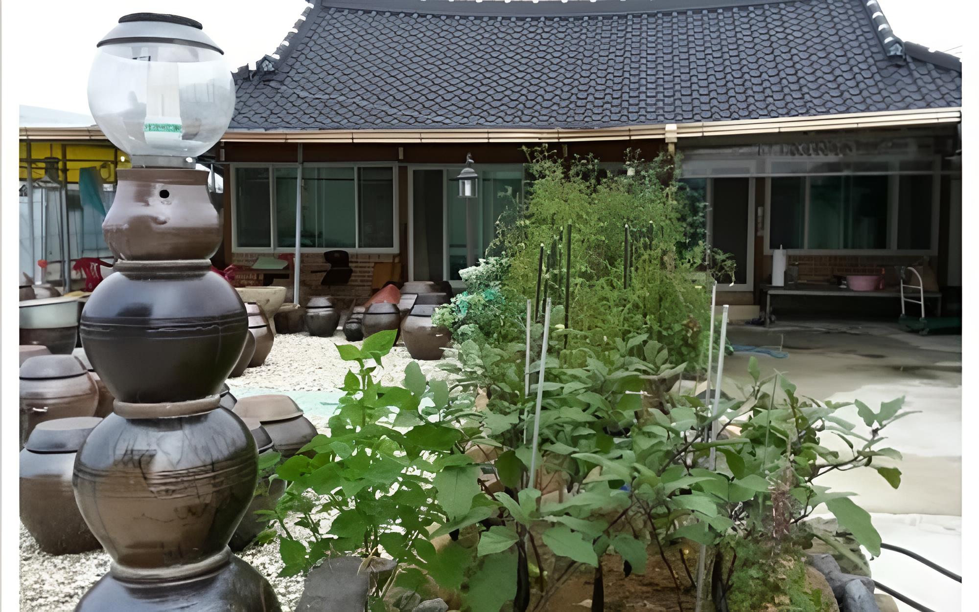 Naju Mejuggookpineun Naju Pension view 2