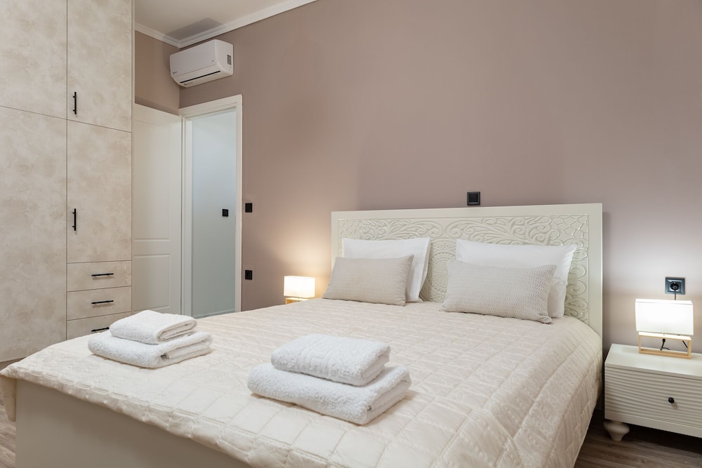 Evangelia's Residence