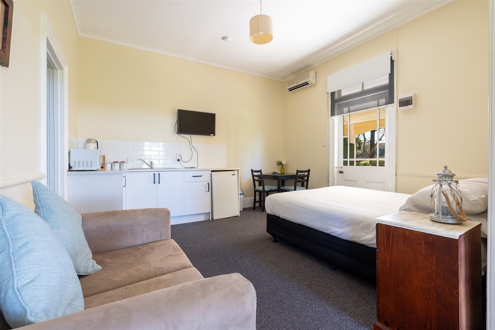 Coolangatta Estate