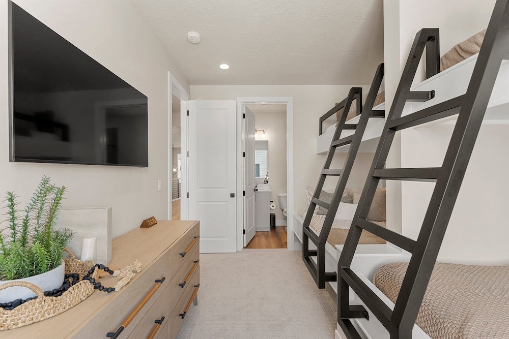 Starlight Sanctuary 4 Bedroom Townhouse