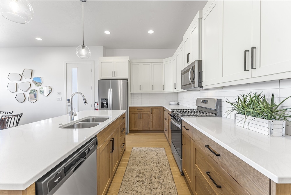 Villa #38 At Bloomington Country Club - Aaa Gateway 4 Bedroom Townhouse