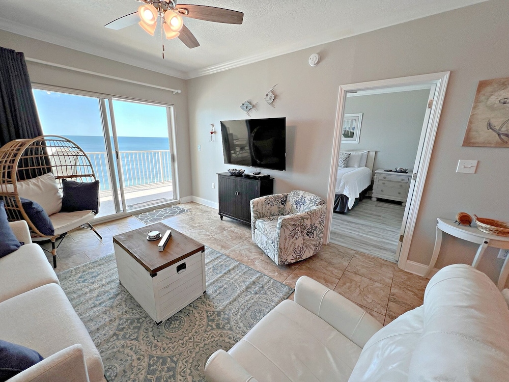 Crystal Shores