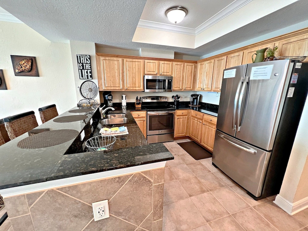 Crystal Shores West 707