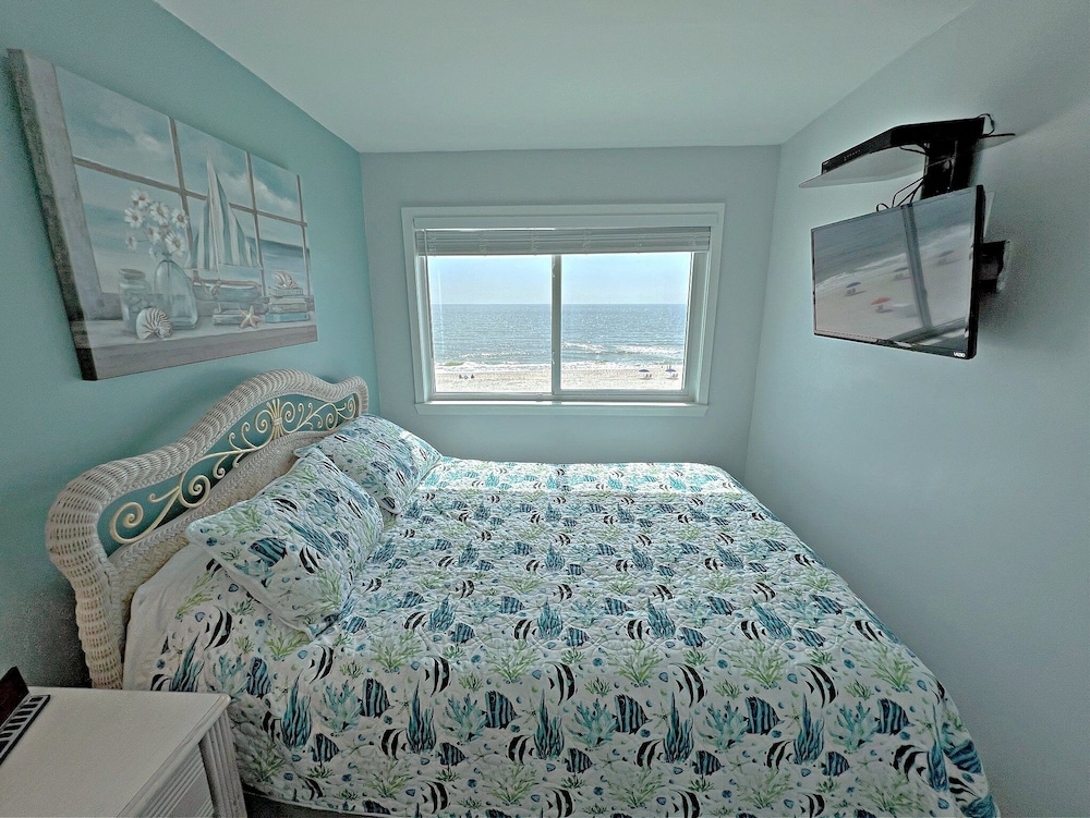 Island Shores