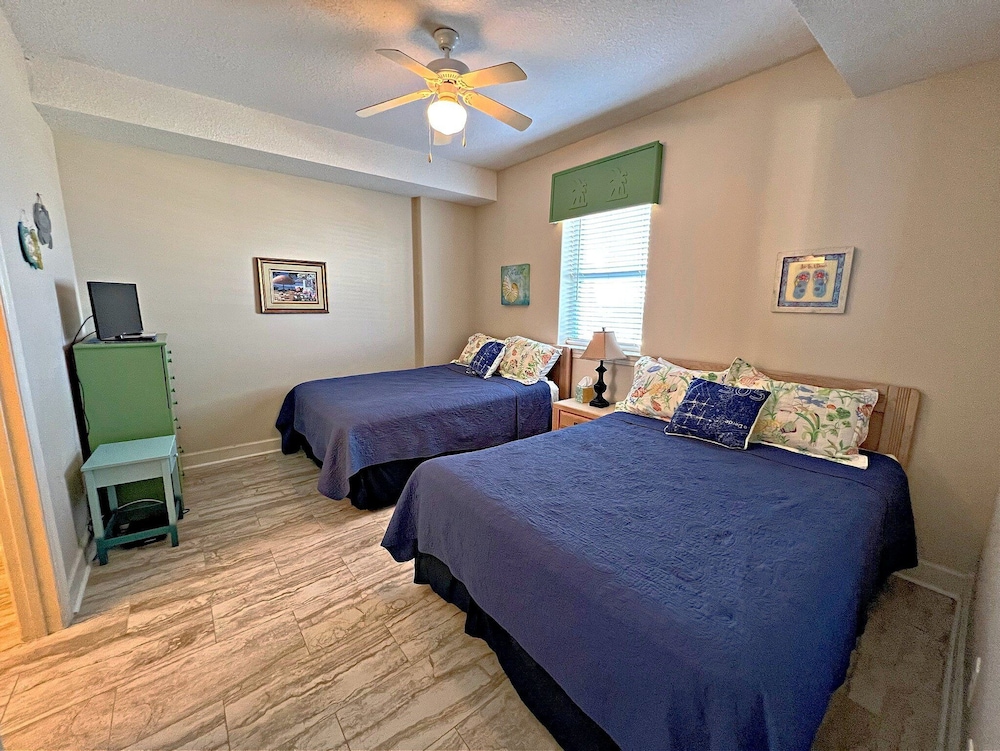 Regency Isle 703