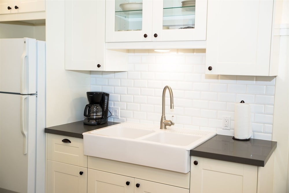 4980 Sandyland Road #216 2 Bedroom Condo by RedAwning