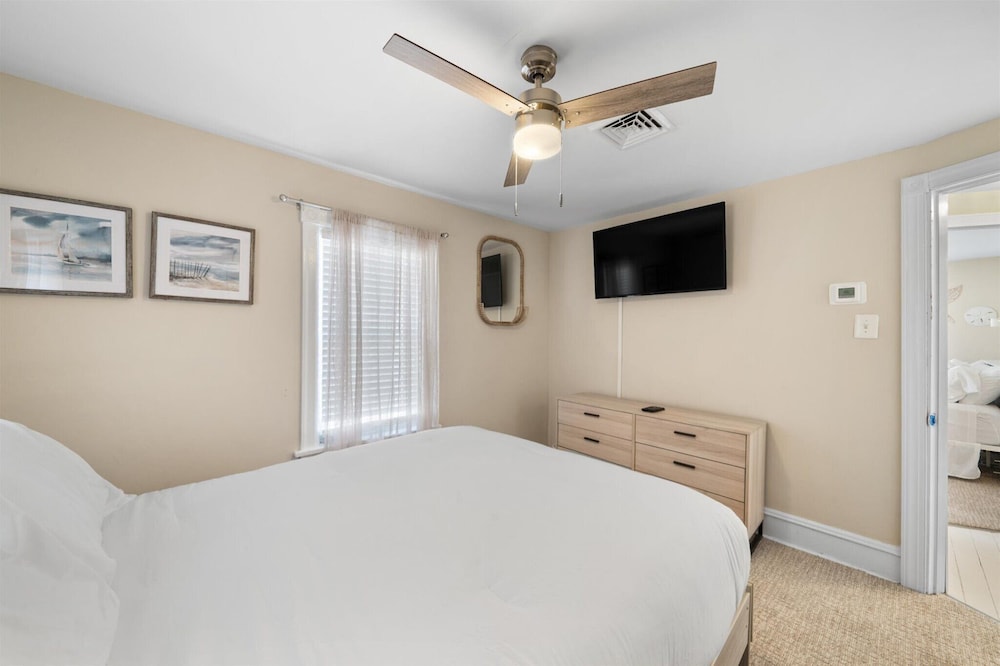 4BR Shore House-Close To The Action