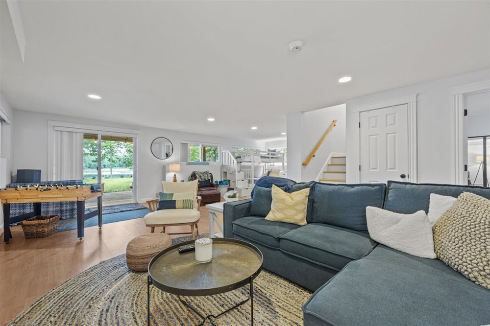 Lakeview Bliss Limit 8 3 Bedroom Villa