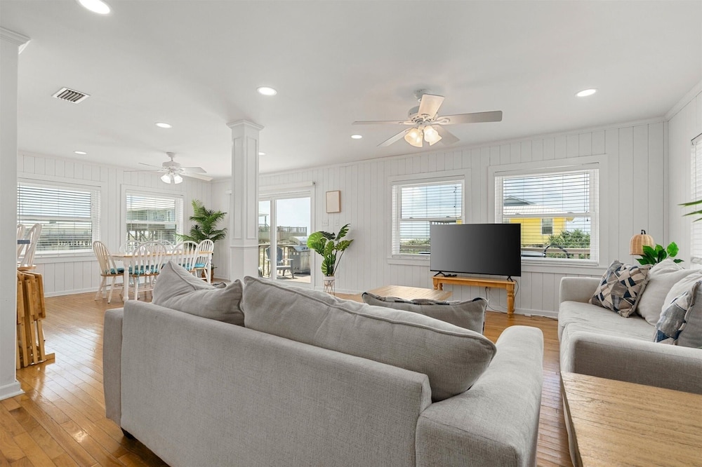 Dauphin Island Escape - 102 Ponchartrain Ct 3 Bedroom Home