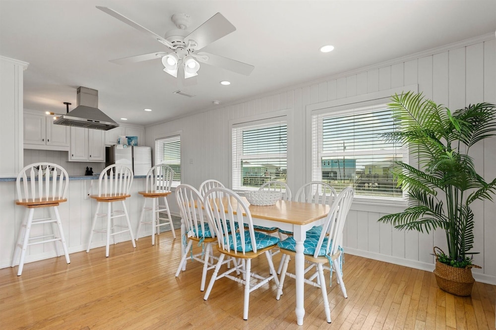 Dauphin Island Escape - 102 Ponchartrain Ct 3 Bedroom Home