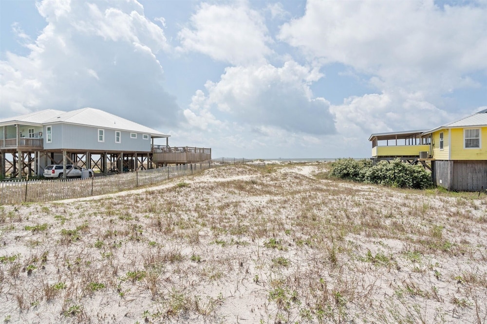 Dauphin Island Escape - 102 Ponchartrain Ct 3 Bedroom Home