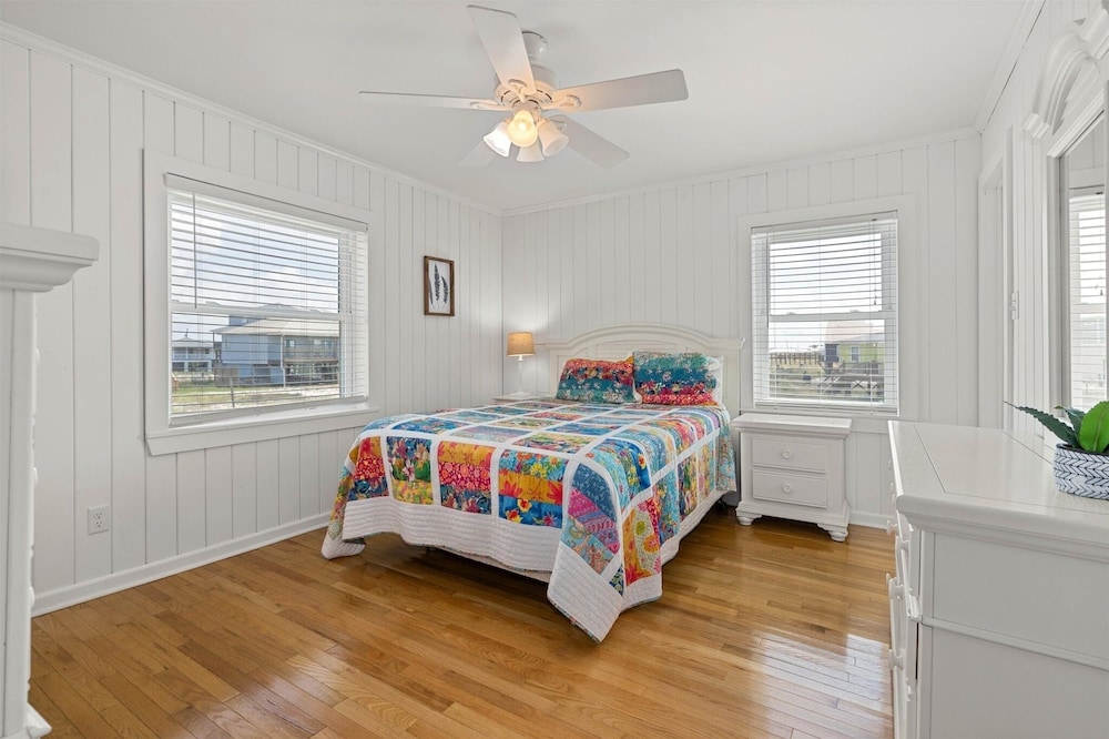 Dauphin Island Escape - 102 Ponchartrain Ct 3 Bedroom Home