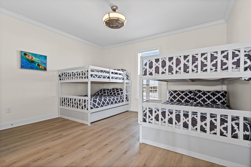 Vitamin Sea - 2606 Bienville 4 Bedroom Home