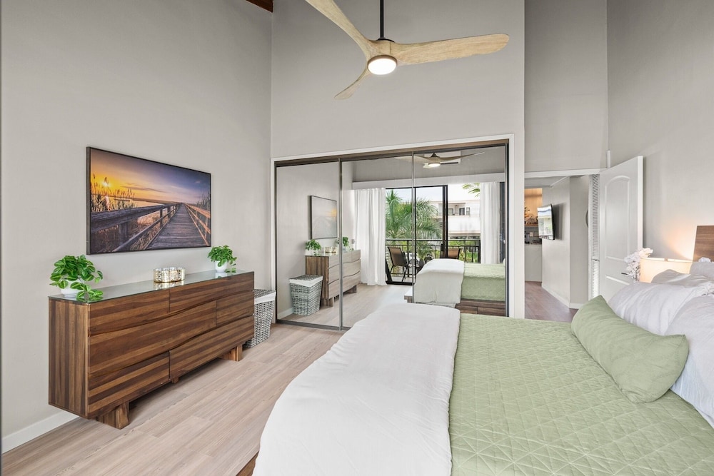 Kona Makai 3302 2 Bedroom Condo