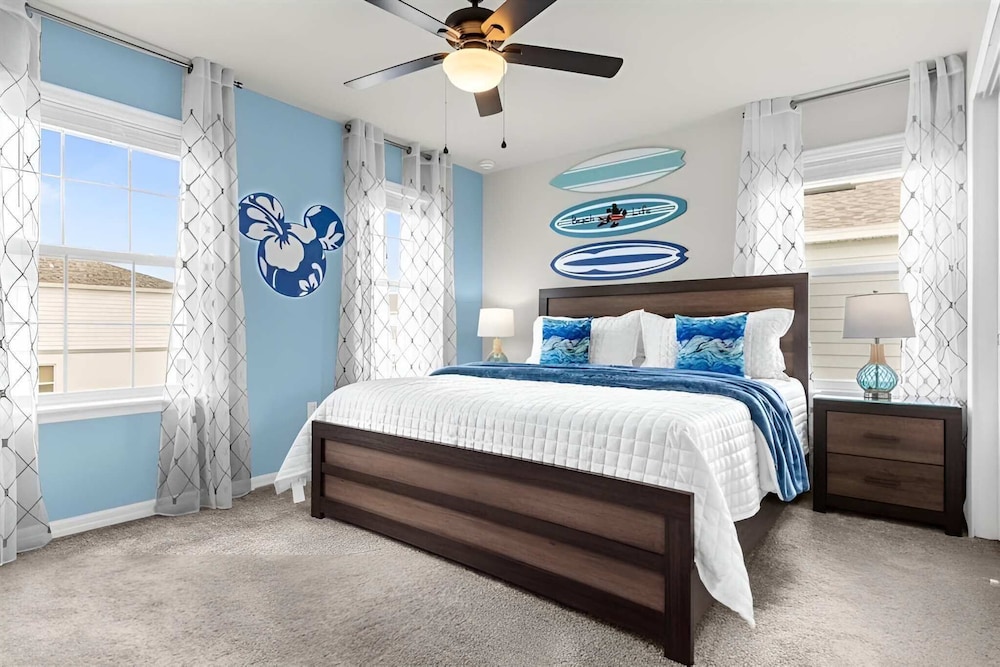 Luxury Themed Villa With Pool Near Disney & Attractions