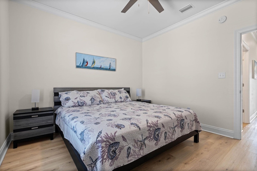 Vitamin Sea - 2606 Bienville 4 Bedroom Home