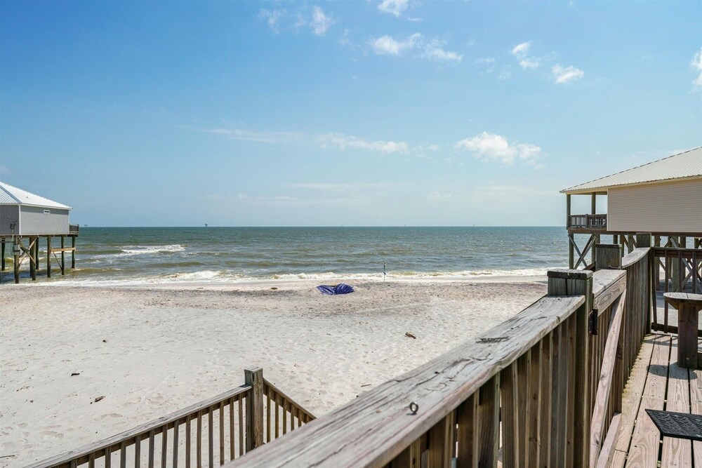 Knee Deep - Amazing Beach Cottage Locates On Sugar White Sands. Great Gulf And Bay Views. 4 Bedroom Home by RedAwning view 3