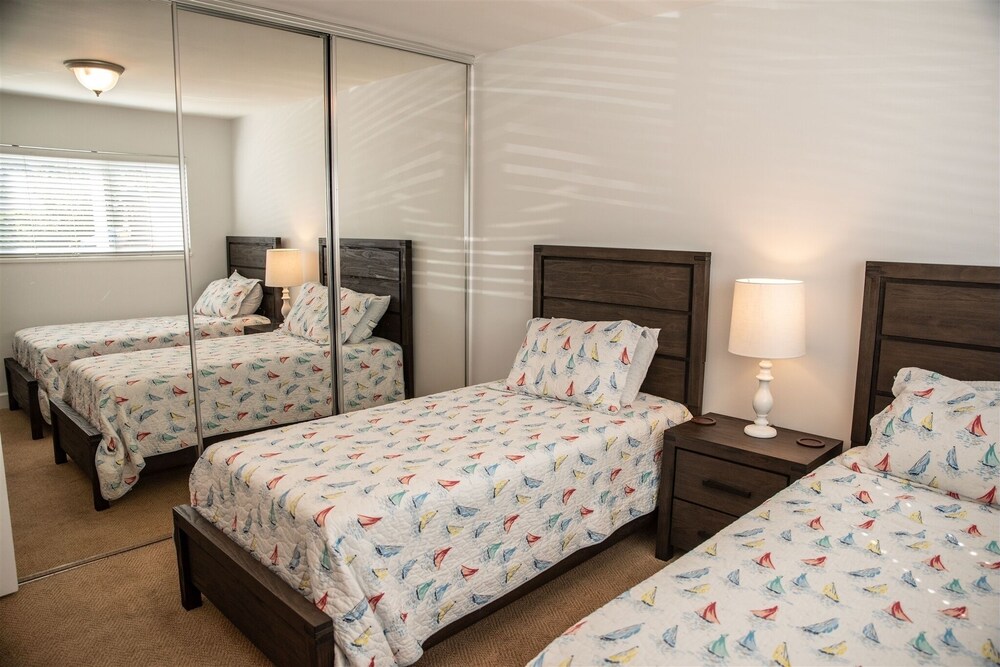 2 Bed Beach Condo #125 2 Bedroom Condo by Sunset Shores Condominiums