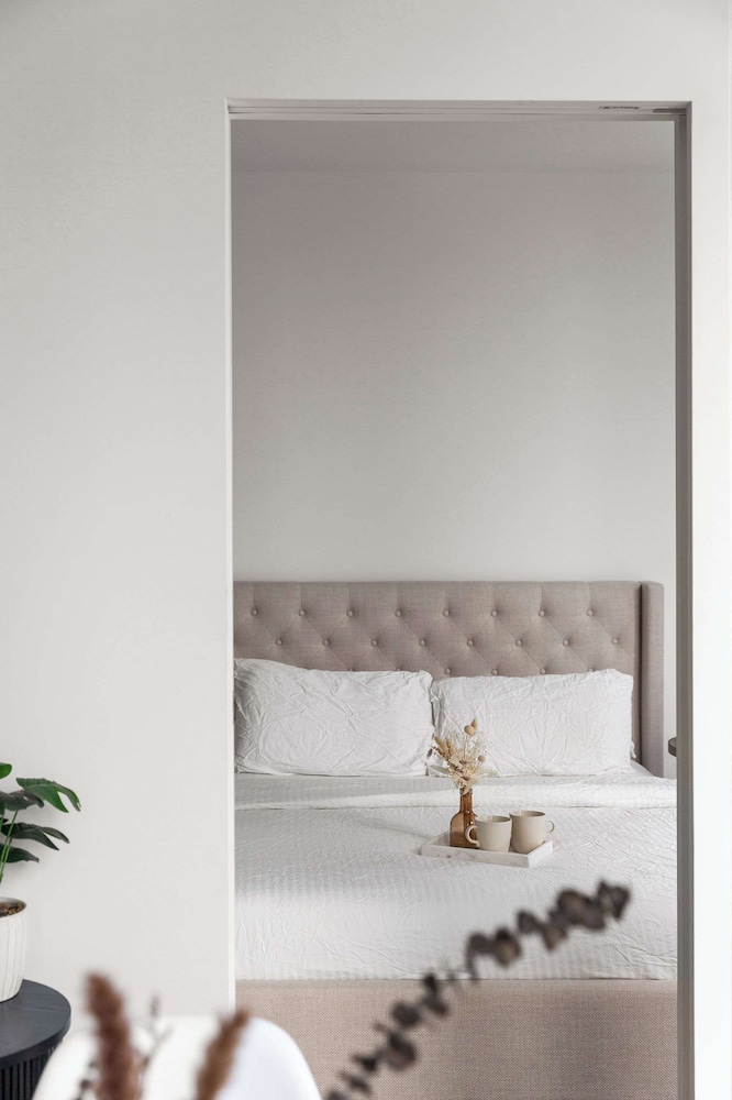A Lux 2BR Apt Right Opposite Southern Cross