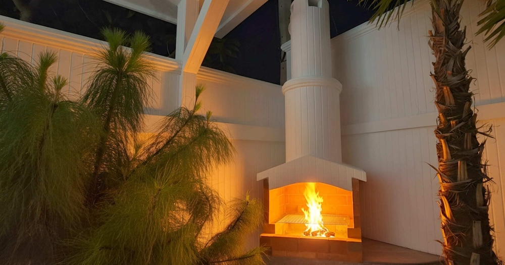 LUMALAND Luxury Pool Villa Pattaya Walking Street