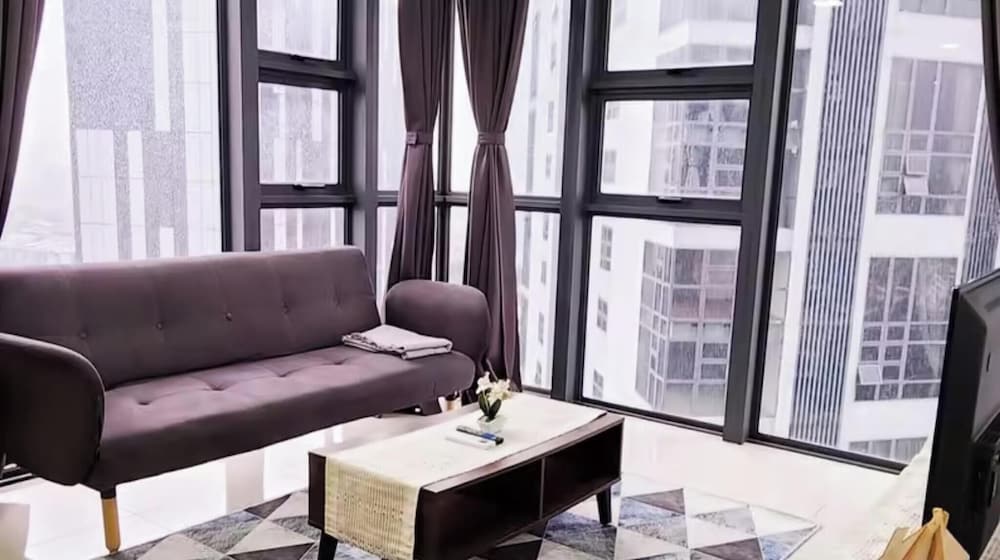 Cheras Minimalist Duplex Retreat for 8 Guests