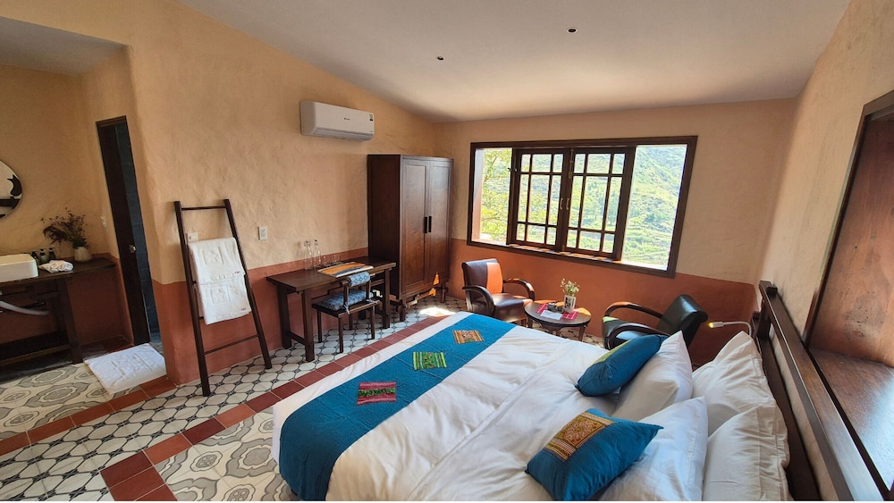 Ha Giang Aya Lodge
