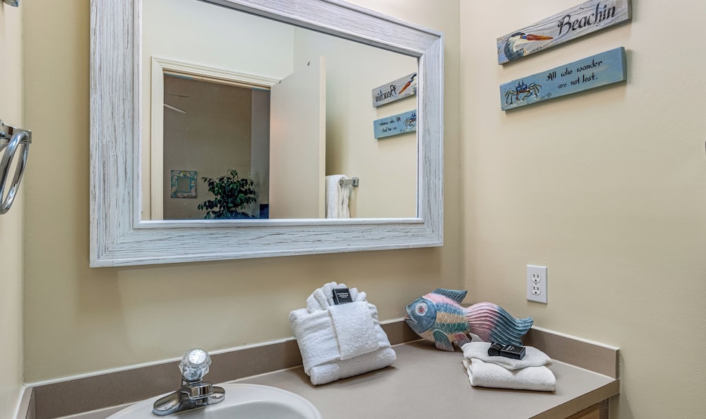 Salty Dog by Southern Vacation Rentals