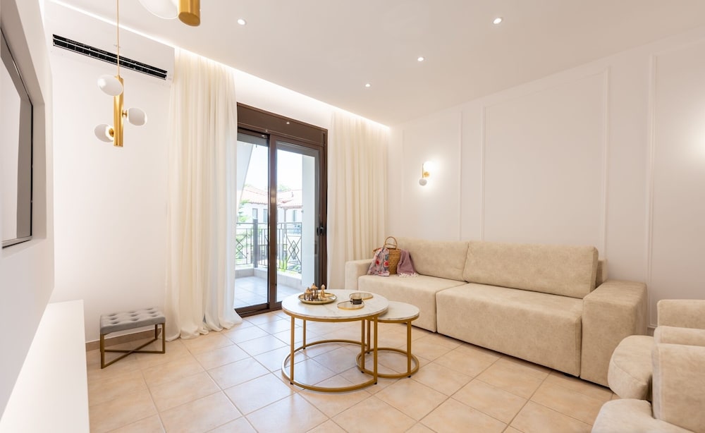 Les Maisons Deluxe Superior by Rentalspro
