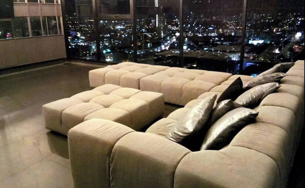 Fully Furnished Excellent Location -next to Beach