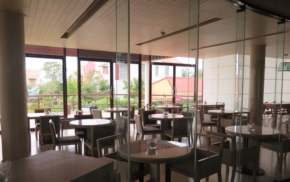 1703 - 2 Bdr Condo Seaview Boathouse Hua Hin