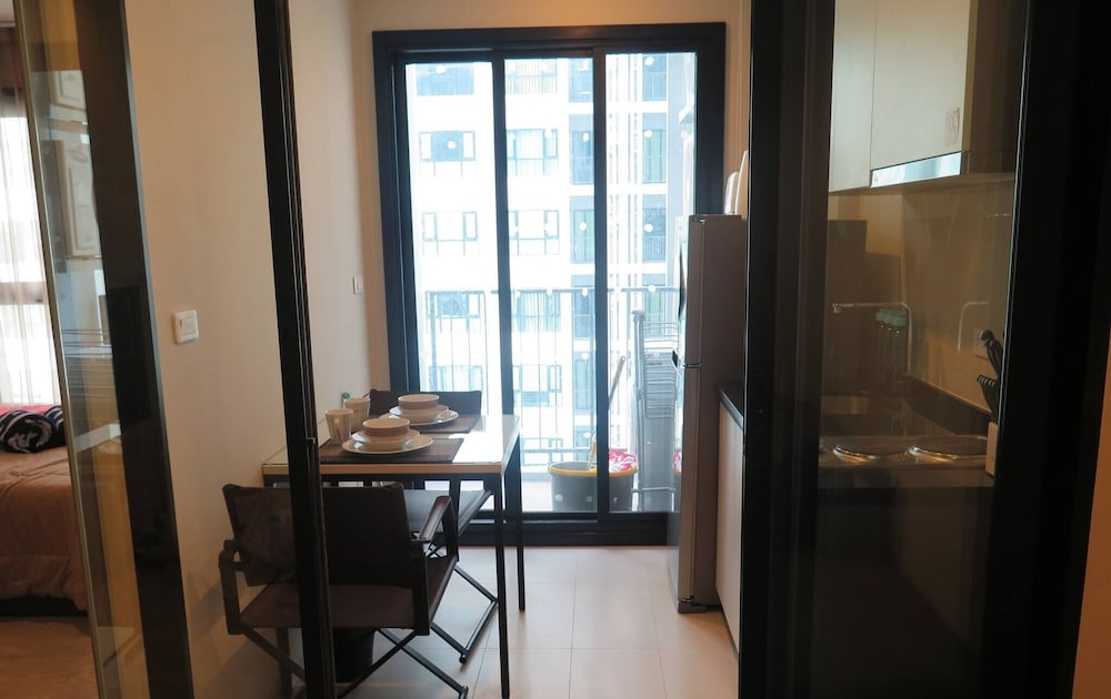 The Base Central Pattaya - 1 bdr Condo With Pool