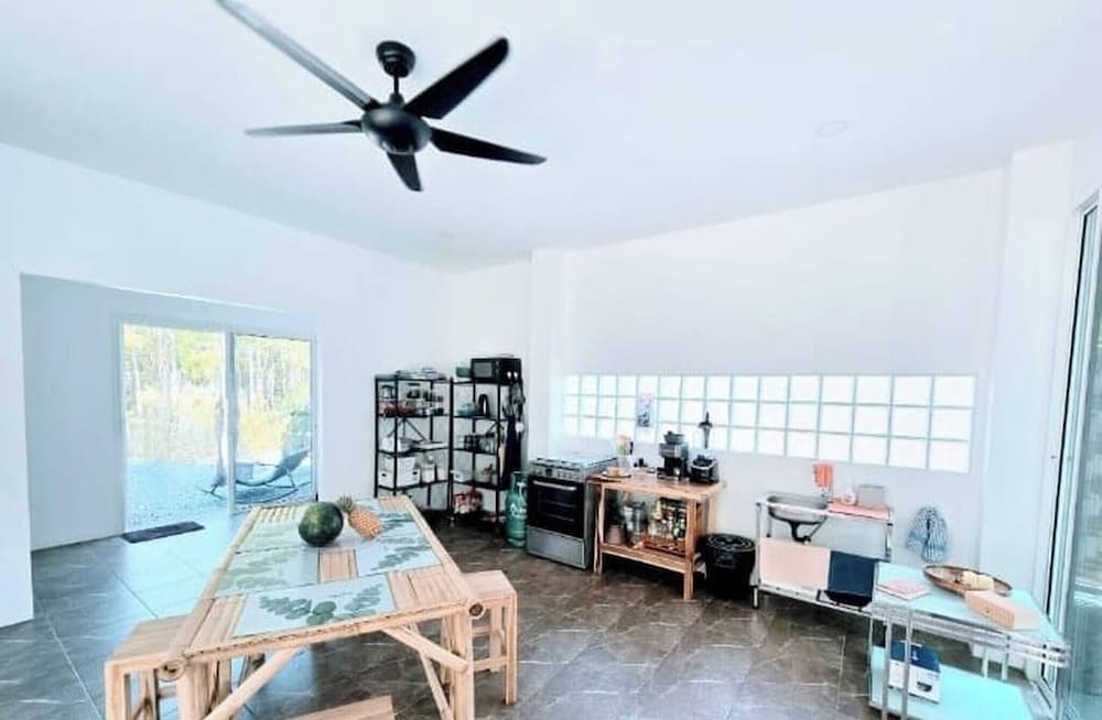Baan ton mai 2 Bedrooms 400 m From the Beach