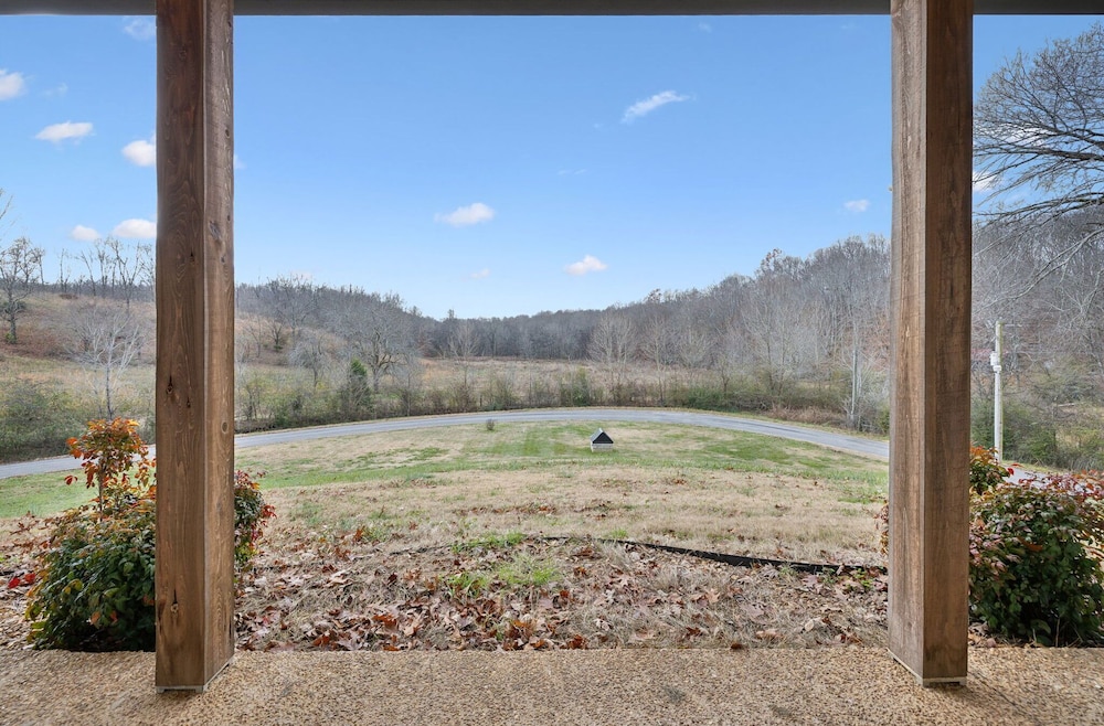 Fox Haven Retreat-modern Cabin-acres of Priv Land