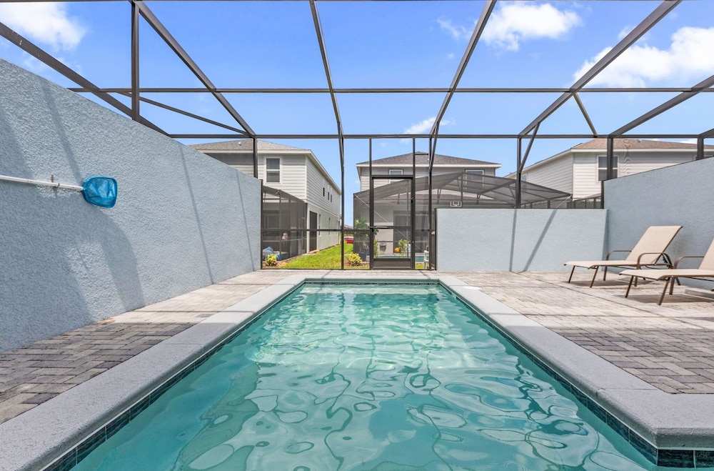 1264 Blue Island Drive