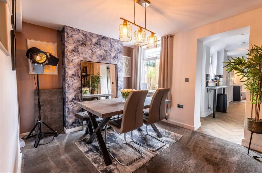 Peaceful Retreat in Telford With Modern Amenities