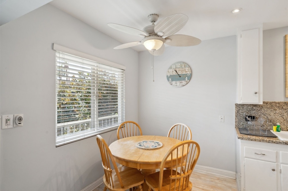 4980 Sandyland Road #215 1 Bedroom Condo