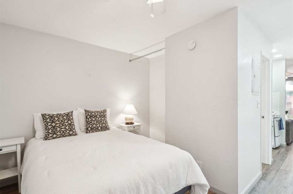 Beach Condo W/private Patio #135 1 Bedroom Condo by Sunset Shores Condominiums