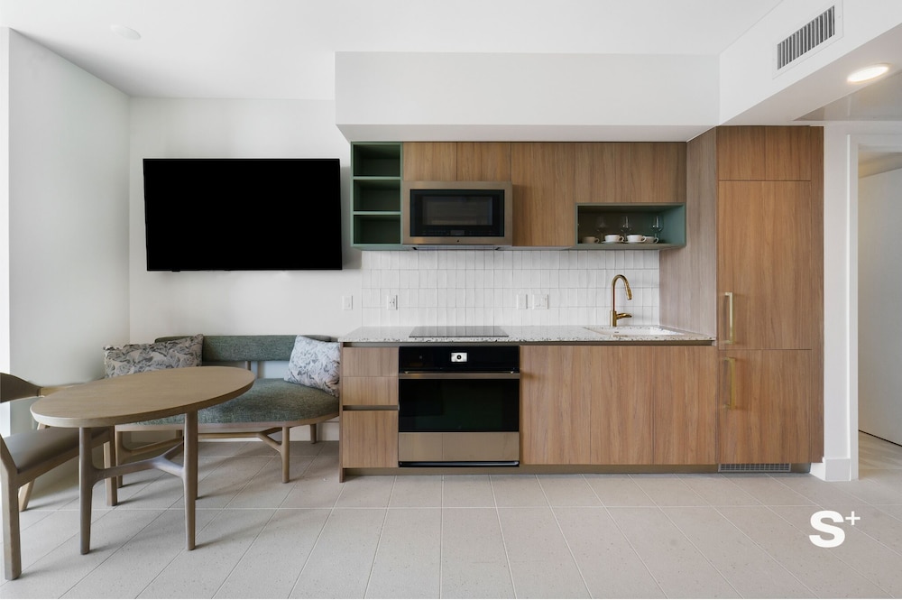 Miami Luxury Studio With City View