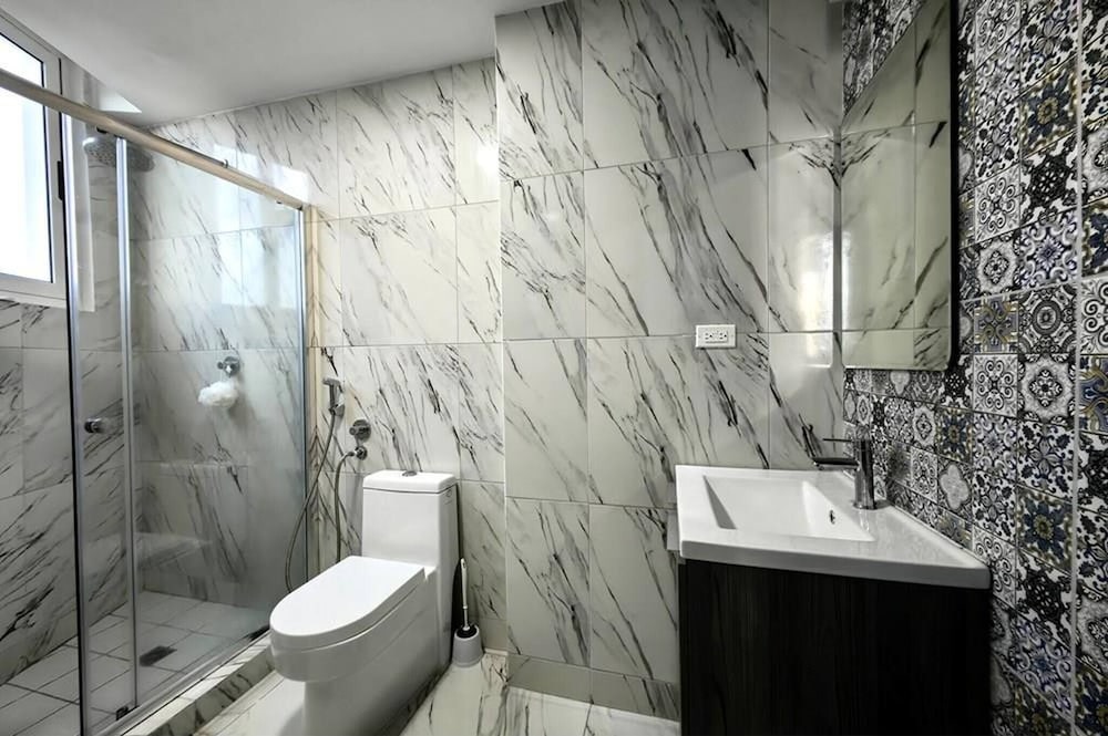 Oceanfront Designer Apartment PH The Sands, Next to Hilton