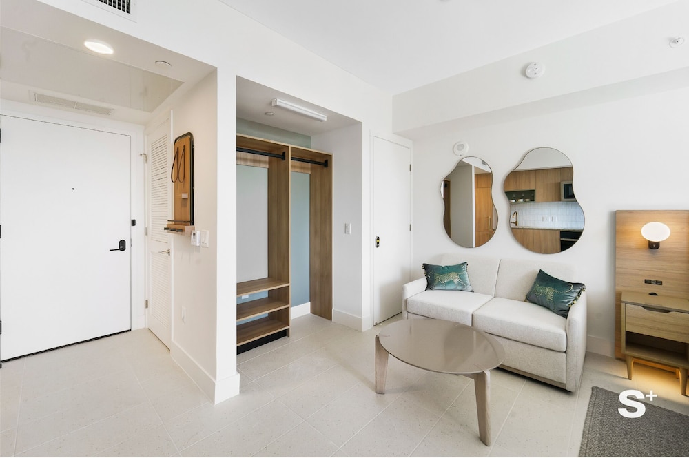 Miami Luxury Studio With City View