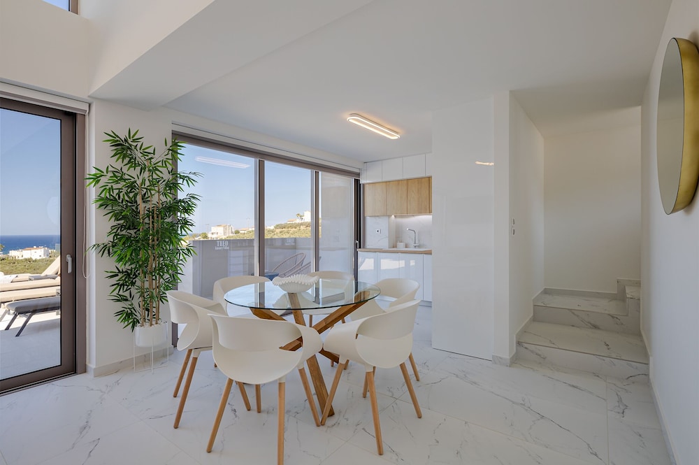 Theo Luxury Villas With Sea View