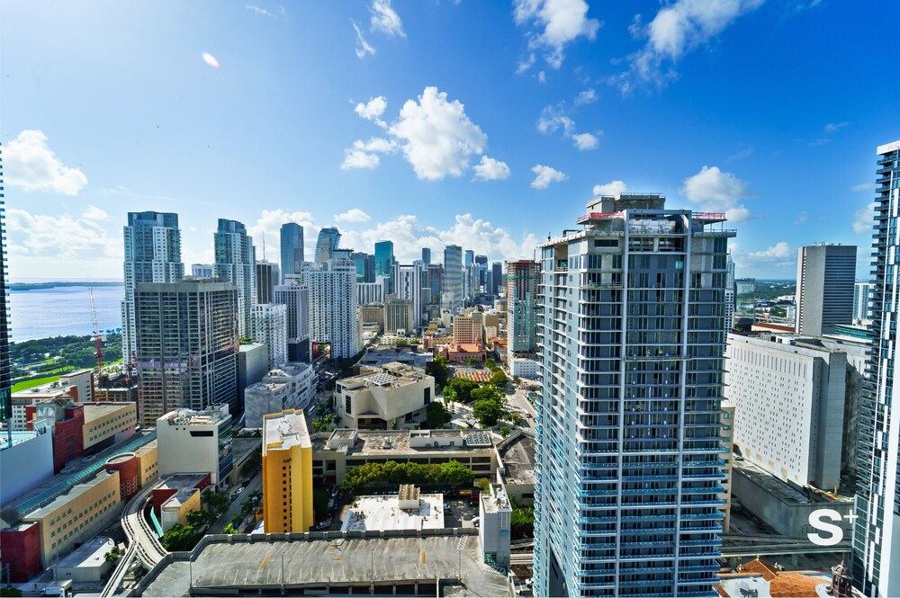 Miami Luxury Studio With City View