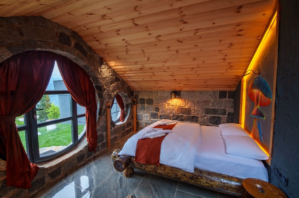 Hobbit Chalet